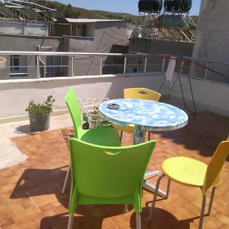 아파트 Studio Flat By The Sea In Balikesir Türkeli